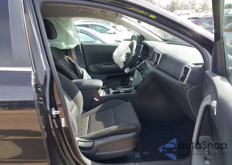 2017 Kia Sportage Lx z USA, uszkodzony, nr VIN KNDPM3AC4H7083304